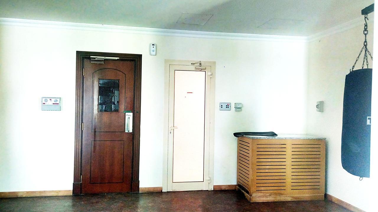 Apartamento Zubara Plaza II Manama Exterior foto