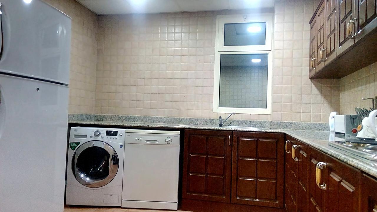 Apartamento Zubara Plaza II Manama Exterior foto
