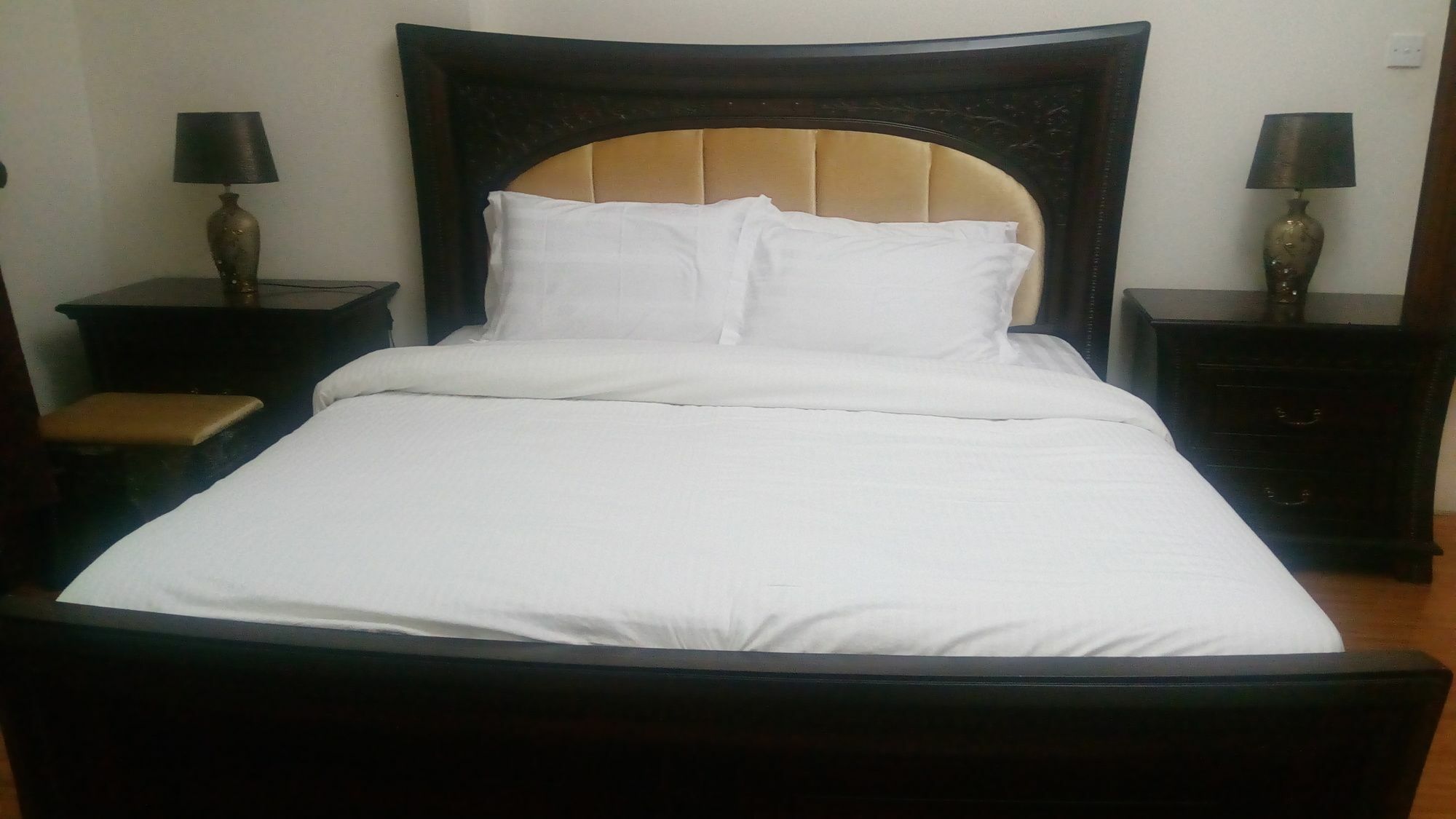 Apartamento Zubara Plaza II Manama Exterior foto